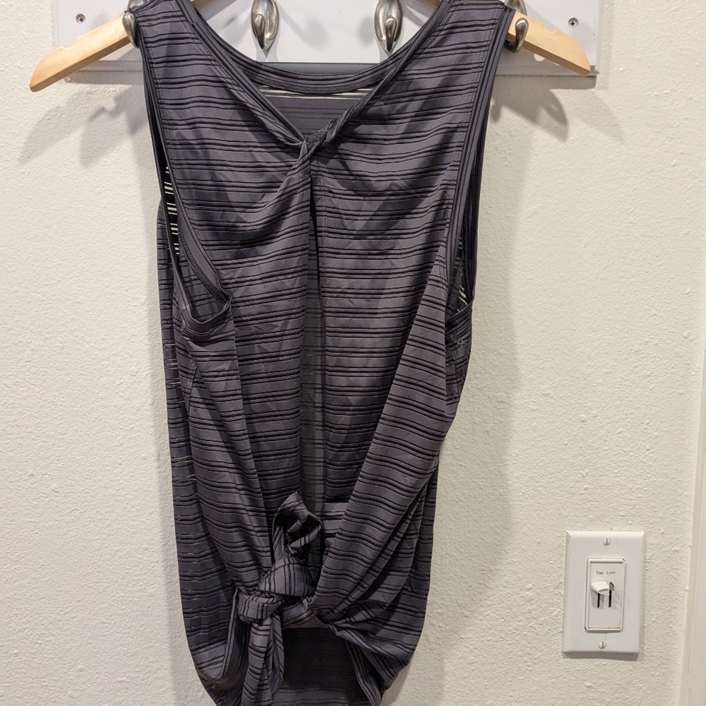 Lululemon Tanktop - Picture 4 of 5